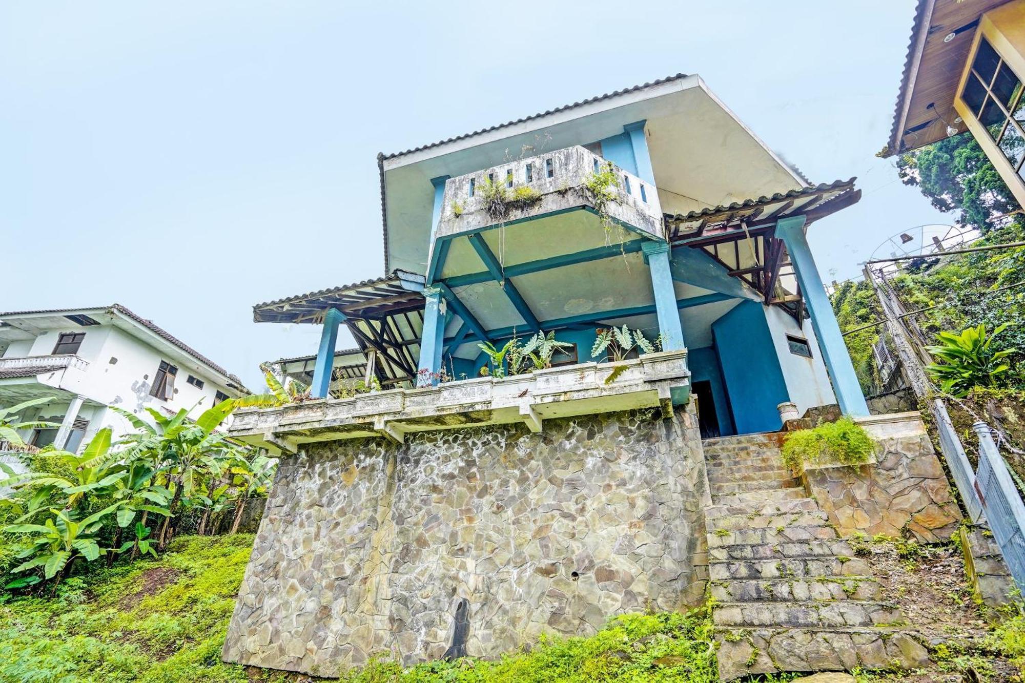 Spot On 92388 Villa Segi Delapan Prigen Exteriér fotografie